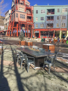 Grand View fire pit table