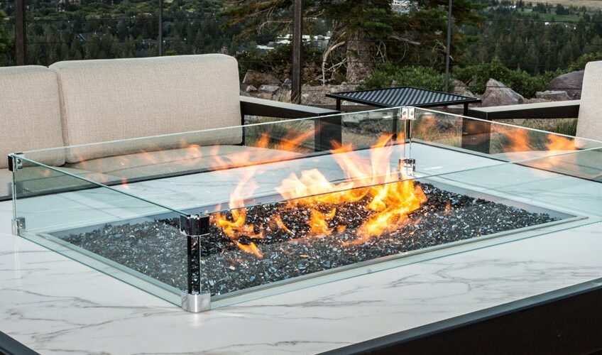 Large 1/2" thick clear glass wind screen for gas fire pit